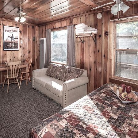 Apache Village 10, King Studio, Midtown, Sleeps 2 Ruidoso Eksteriør bilde
