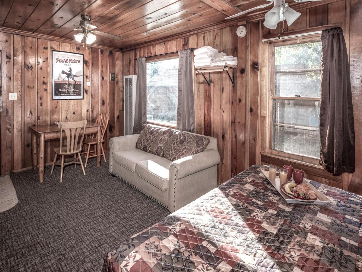 Apache Village 10, King Studio, Midtown, Sleeps 2 Ruidoso Eksteriør bilde